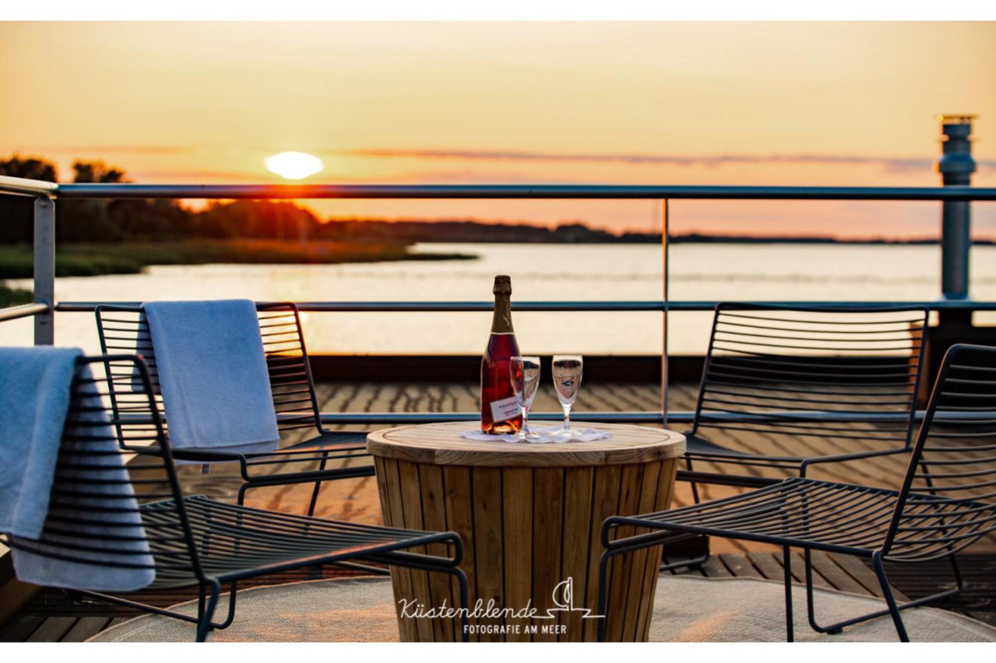 Ostsee Hausboot - Kranichnest Lp1 ริบนิทซ์-ดัมการ์เทิน ภายนอก รูปภาพ